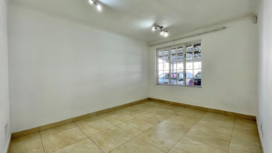 To Let commercial Property for Rent in Somerset West Business Park Western Cape